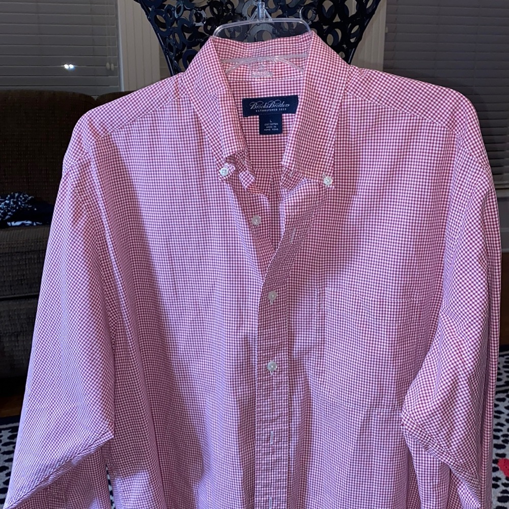 Brooks Brothers red checkered men’s button down shirt Large
